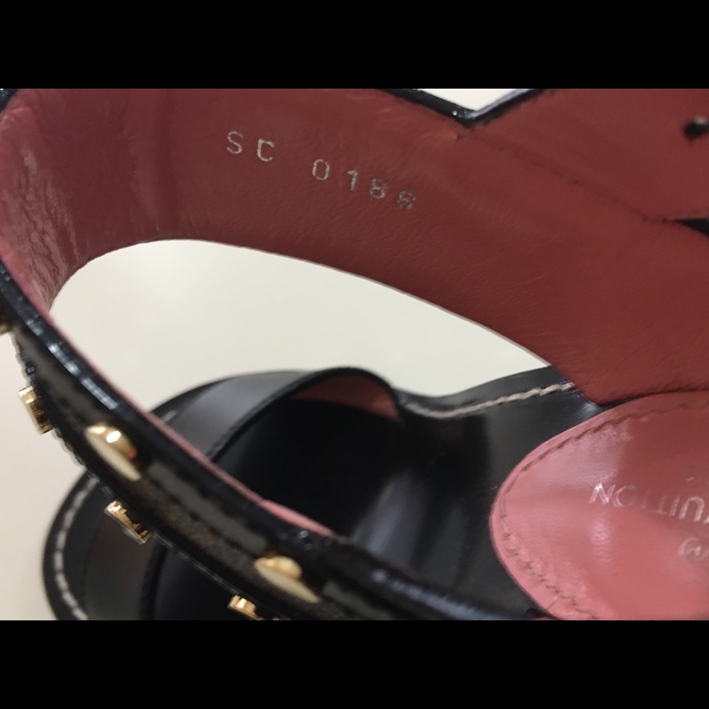 SOLD Louis Vuitton Passenger Block Heels - Picture 7 of 8